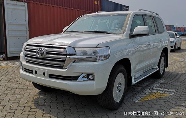 2018款豐田酷路澤4000中東版 7座/18輪/天窗現(xiàn)車66.8萬