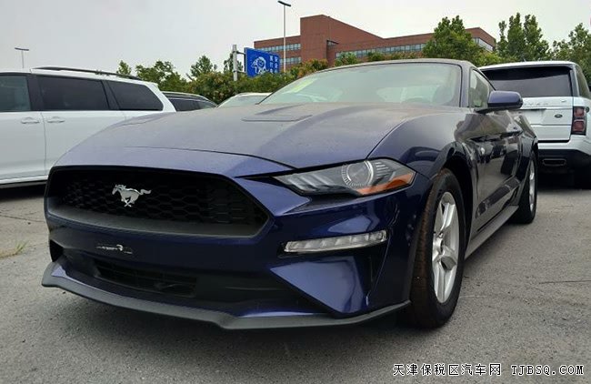 2018款福特野馬2.3T加規(guī)版 肌肉跑車現(xiàn)車優(yōu)惠走俏