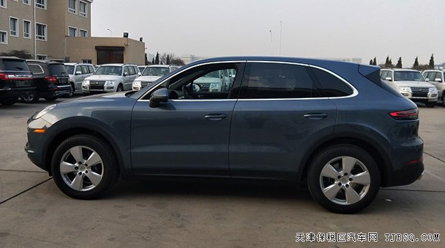 2019款保時(shí)捷卡宴3.0T加規(guī)版 天津港現(xiàn)車震撼來襲