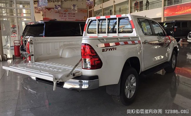 2018款豐田海拉克斯2.7L中東版 保稅區(qū)現(xiàn)車專享