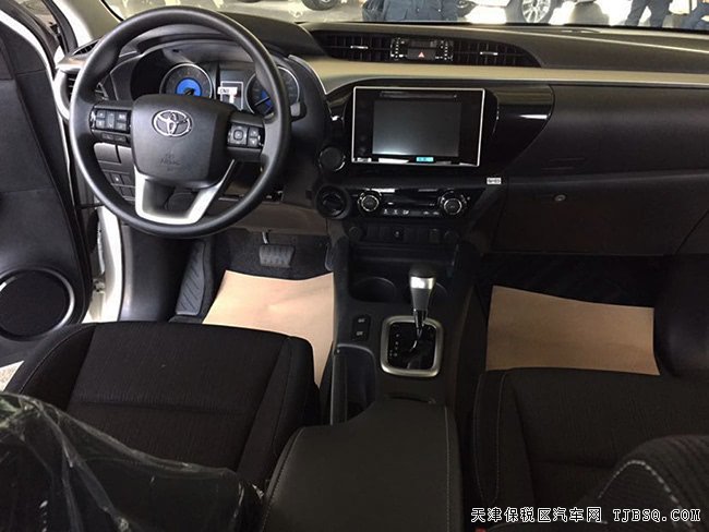2018款豐田海拉克斯2.7L中東版 保稅區(qū)現(xiàn)車專享