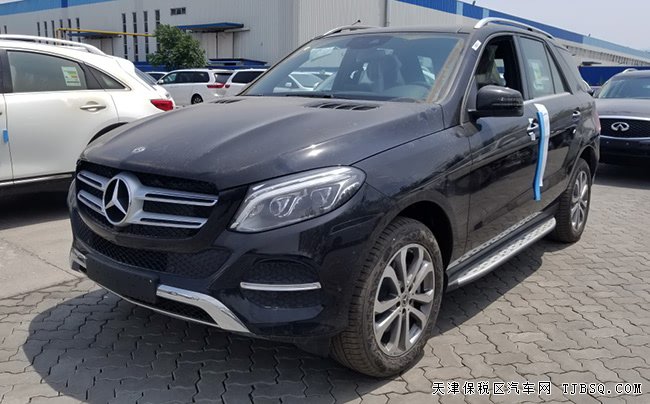 2018款奔馳GLE400中東版 全景天窗/19輪/小牛皮現(xiàn)車74萬