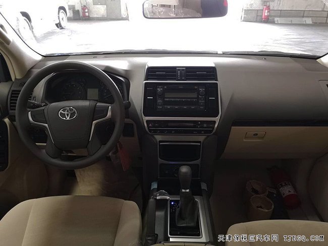 19款豐田霸道2700中東版 17輪/后掛備胎/7座現(xiàn)車43.6萬