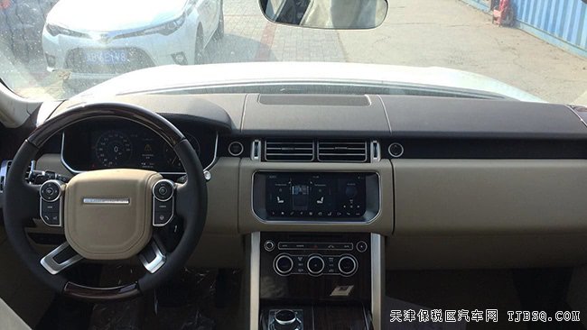 17款路虎攬勝3.0T柴油Vogue版 21輪/全景/二代現(xiàn)車108萬(wàn)