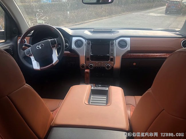 2018款豐田坦途5.7L加規(guī)版 20輪/JBL音響/天窗現(xiàn)車(chē)54萬(wàn)