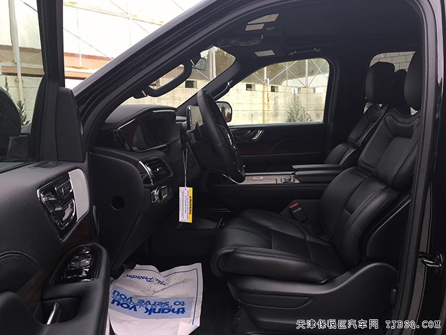 18款林肯領(lǐng)航員3.5T美規(guī)版 22輪/300A/科技包現(xiàn)車123萬(wàn)