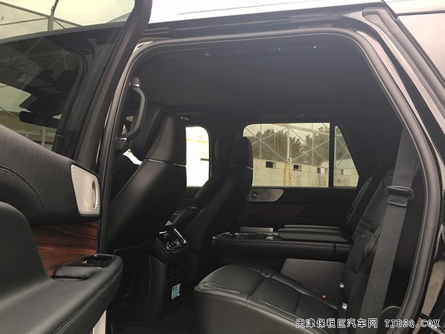18款林肯領(lǐng)航員3.5T美規(guī)版 22輪/300A/科技包現(xiàn)車123萬(wàn)
