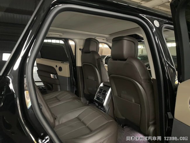 2019款路虎攬勝運(yùn)動汽油版 HSE包/視覺輔助包現(xiàn)車88.8萬