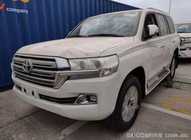 2018款豐田酷路澤4600中東版 18輪/天窗/7座現(xiàn)車82.3萬