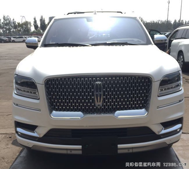 2018款林肯領(lǐng)航員3.5T美規(guī)版 天津港現(xiàn)車鉅惠專享