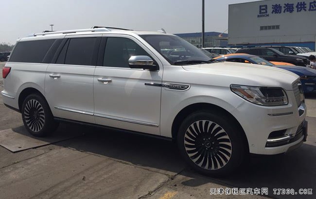 2018款林肯領(lǐng)航員3.5T美規(guī)版 天津港現(xiàn)車鉅惠專享