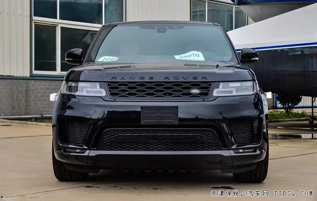 2018款路虎攬勝運動汽油版 3.0T攬運現(xiàn)車優(yōu)惠起航
