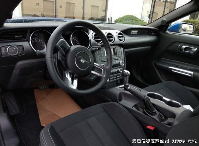 平行進口車18款福特野馬2.3T加規(guī)版 標配版現(xiàn)車28萬優(yōu)選