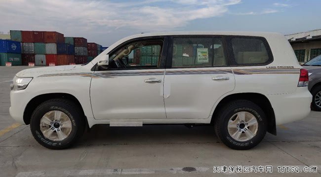2018款豐田酷路澤4000中東版 陸巡4.0L現(xiàn)車熱賣