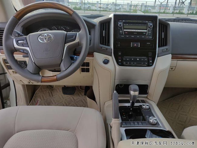 2018款豐田酷路澤4000中東版 陸巡4.0L現(xiàn)車熱賣