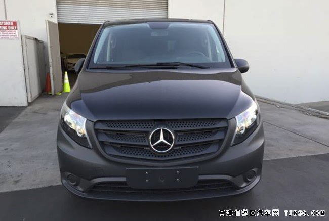 平行進口車奔馳Metris美規(guī)版 18款經(jīng)典商務(wù)MPV現(xiàn)車37.5萬