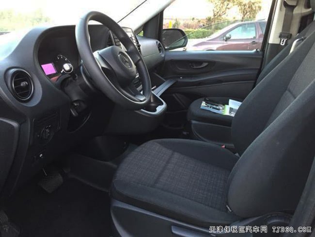 平行進口車奔馳Metris美規(guī)版 18款經(jīng)典商務(wù)MPV現(xiàn)車37.5萬