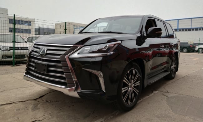 2018款雷克薩斯LX570加規(guī)版 雷測(cè)/抬顯/21輪現(xiàn)車139萬(wàn)