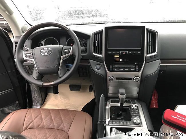 2018款豐田酷路澤5700中東版 VXR限量頂配現(xiàn)車125萬(wàn)優(yōu)享