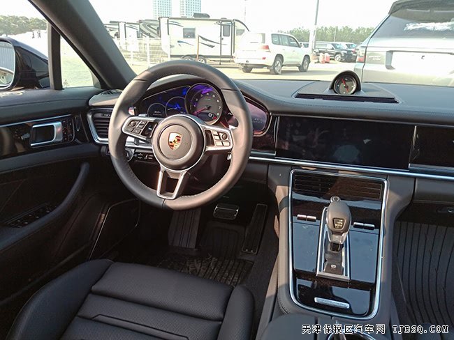 2018款保時捷Panamera4S加規(guī)版 經(jīng)典轎跑優(yōu)惠走俏