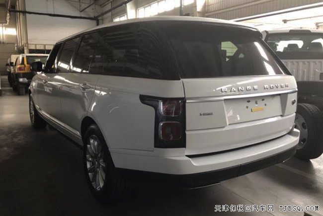 2018款路虎攬勝皇家一號加長版 駕輔包/視覺包現(xiàn)車205萬