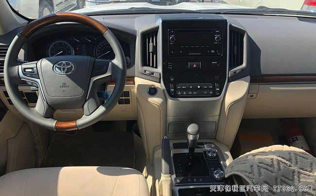 18款豐田酷路澤4600中東版 8氣囊/外掛/天窗現(xiàn)車(chē)81.3萬(wàn)