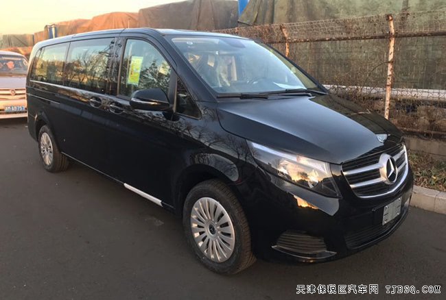 平行進(jìn)口車18款奔馳V250中東版 電動(dòng)門/電動(dòng)門現(xiàn)車47萬(wàn)