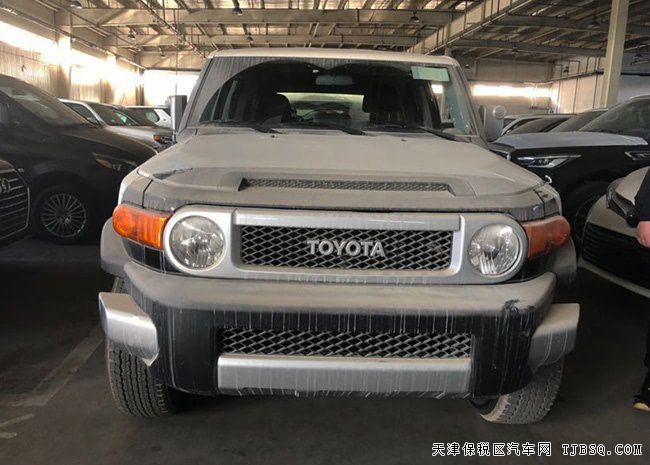 18款豐田FJ酷路澤4.0L中東版 17鋁輪/差速鎖現(xiàn)車48.5萬