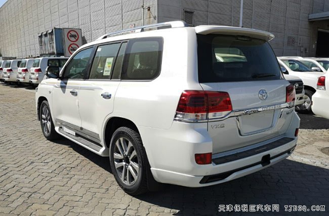 2018款豐田酷路澤5700中東版 5.7L V8現(xiàn)車盡享極致
