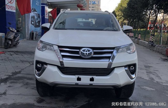 2018款豐田穿越者2700中東版 7座/3氣囊/17輪現(xiàn)車29.8萬