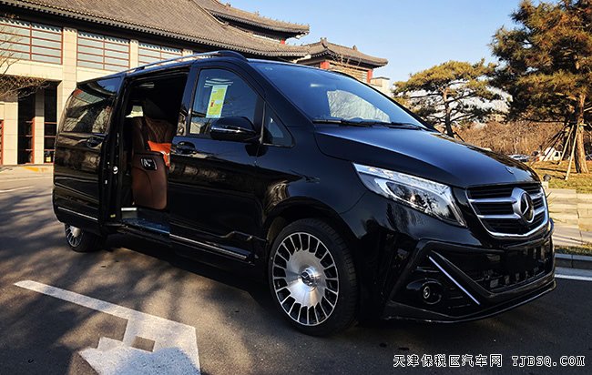 2019款奔馳V250中東版 19輪/智能座椅/小桌板現(xiàn)車(chē)88萬(wàn)