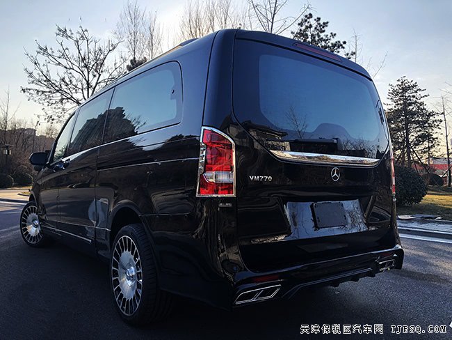 2019款奔馳V250中東版 19輪/智能座椅/小桌板現(xiàn)車(chē)88萬(wàn)
