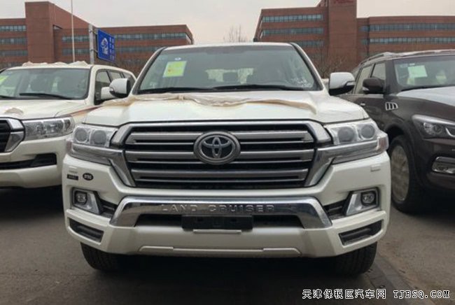 18款豐田酷路澤4600中東版 18輪/天窗/前小杠現(xiàn)車83.3萬(wàn)