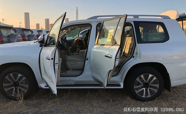 2019款豐田蘭德酷路澤4000中東版 現(xiàn)車優(yōu)惠專享
