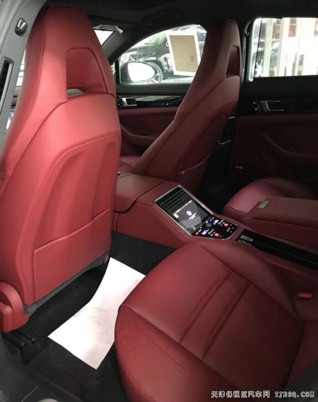 2018款保時捷Panamera4S墨西哥版 20輪/全景現(xiàn)車136萬