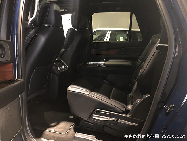 2018款林肯領航員3.5T美規(guī)版 22輪/全景/環(huán)影現(xiàn)車120萬