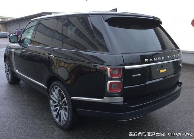 2018款路虎攬勝3.0T柴油創(chuàng)世加長版 22輪/抬顯現(xiàn)車162萬