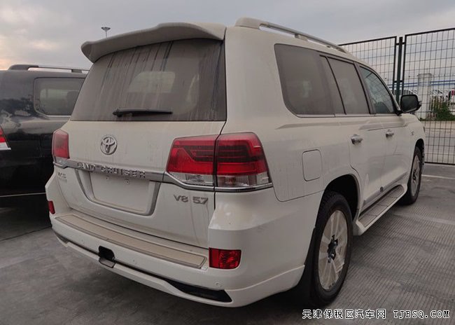 18款豐田酷路澤5700中東版 NAPPA/20輪/雷測現(xiàn)車123.8萬