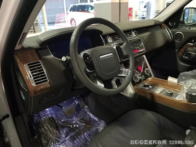 2019款路虎攬勝3.0T行政版 HSE包/視覺輔助包現(xiàn)車127萬(wàn)