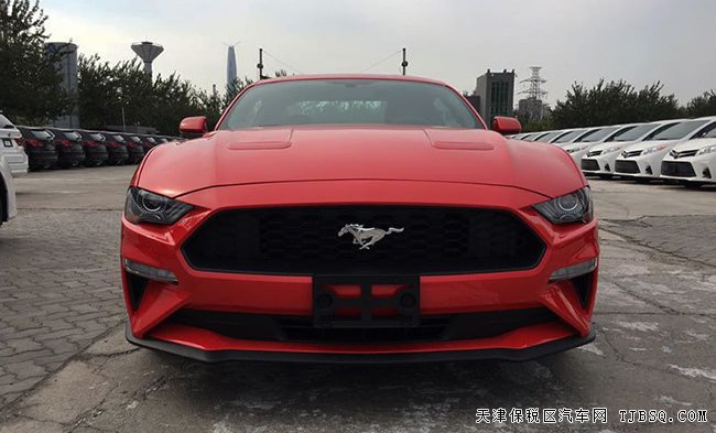 19款福特野馬2.3T加規(guī)版跑車 10速/17輪/氙燈現(xiàn)車28.8萬
