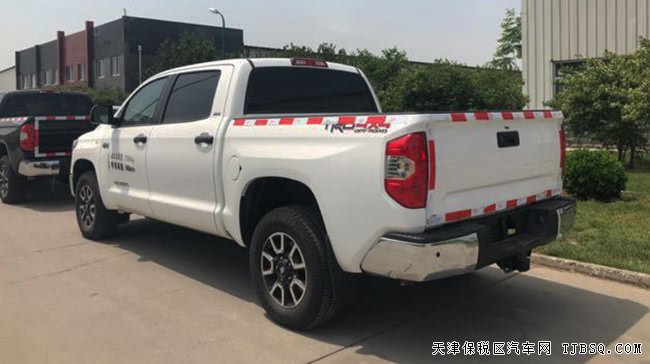 2018款豐田坦途5.7L加規(guī)版 自適應巡航/天窗現(xiàn)車42.5萬