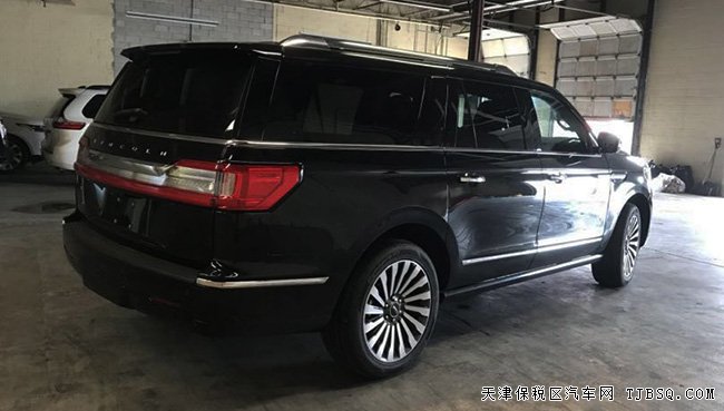 2018款林肯領(lǐng)航員3.5T加規(guī)版 平行進口車惠滿津城