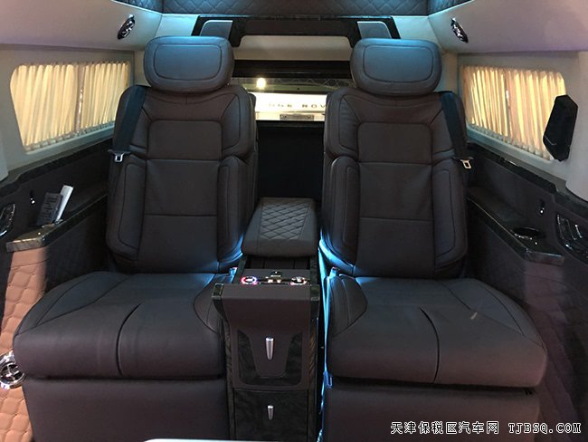 2018款林肯外交官3.5T美規(guī)版 4座/22輪/小桌板現(xiàn)車190萬(wàn)