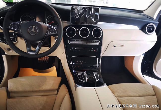 19款奔馳GLC300墨西哥版 19輪/LED大燈/倒影現(xiàn)車41.8萬