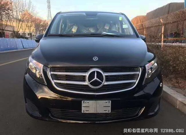 2018款奔馳V250中東版 雙電動(dòng)門/三區(qū)空調(diào)/17輪現(xiàn)車47萬(wàn)