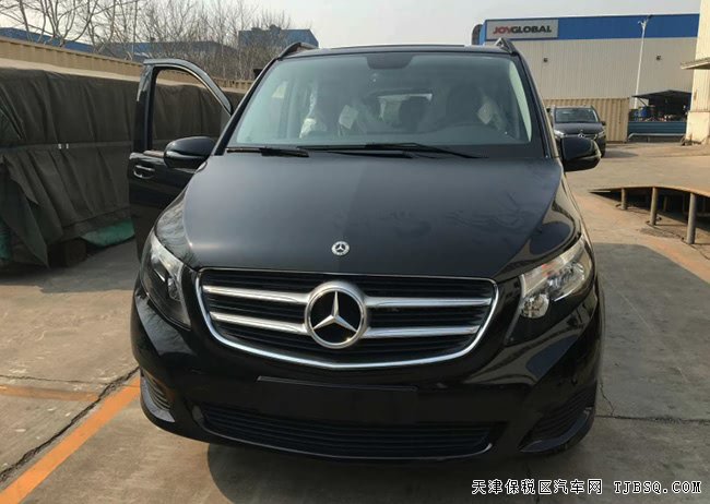 2018款奔馳V250中東版 7座/17輪/金屬漆/電動門現(xiàn)車45萬