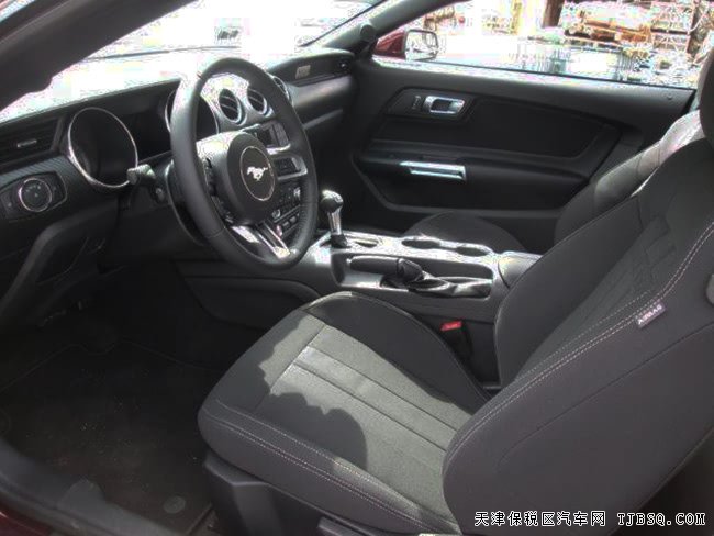 2019款福特野馬加規(guī)版跑車 2.3T現車熱賣優(yōu)惠專享