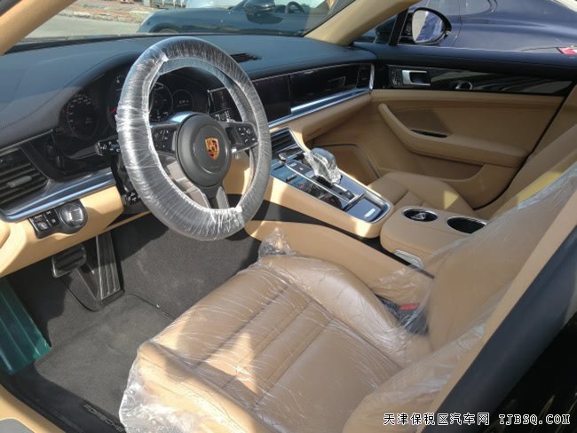 平行進口車保時捷Panamera4S加規(guī)版 18款現(xiàn)車酬賓