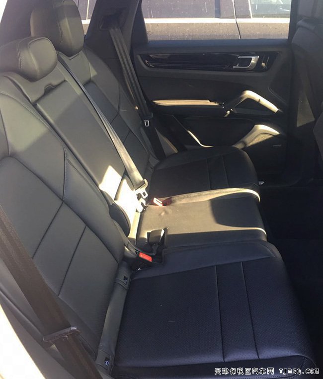2019款保時捷卡宴3.0T加規(guī)版 BOSE/20S輪/全景現(xiàn)車91萬