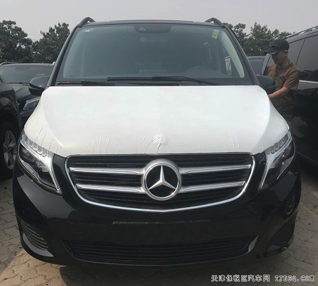 2018款奔馳V250加長(zhǎng)版 平行進(jìn)口商務(wù)MPV現(xiàn)車(chē)熱銷(xiāo)